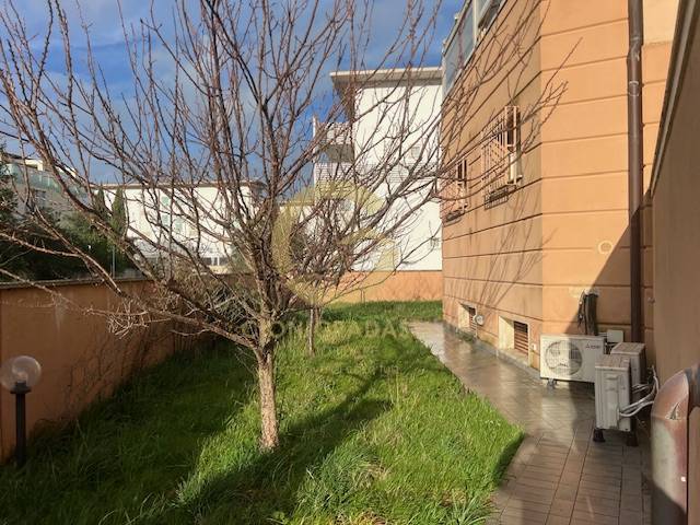 Appartamento in vendita a Livorno, Salviano