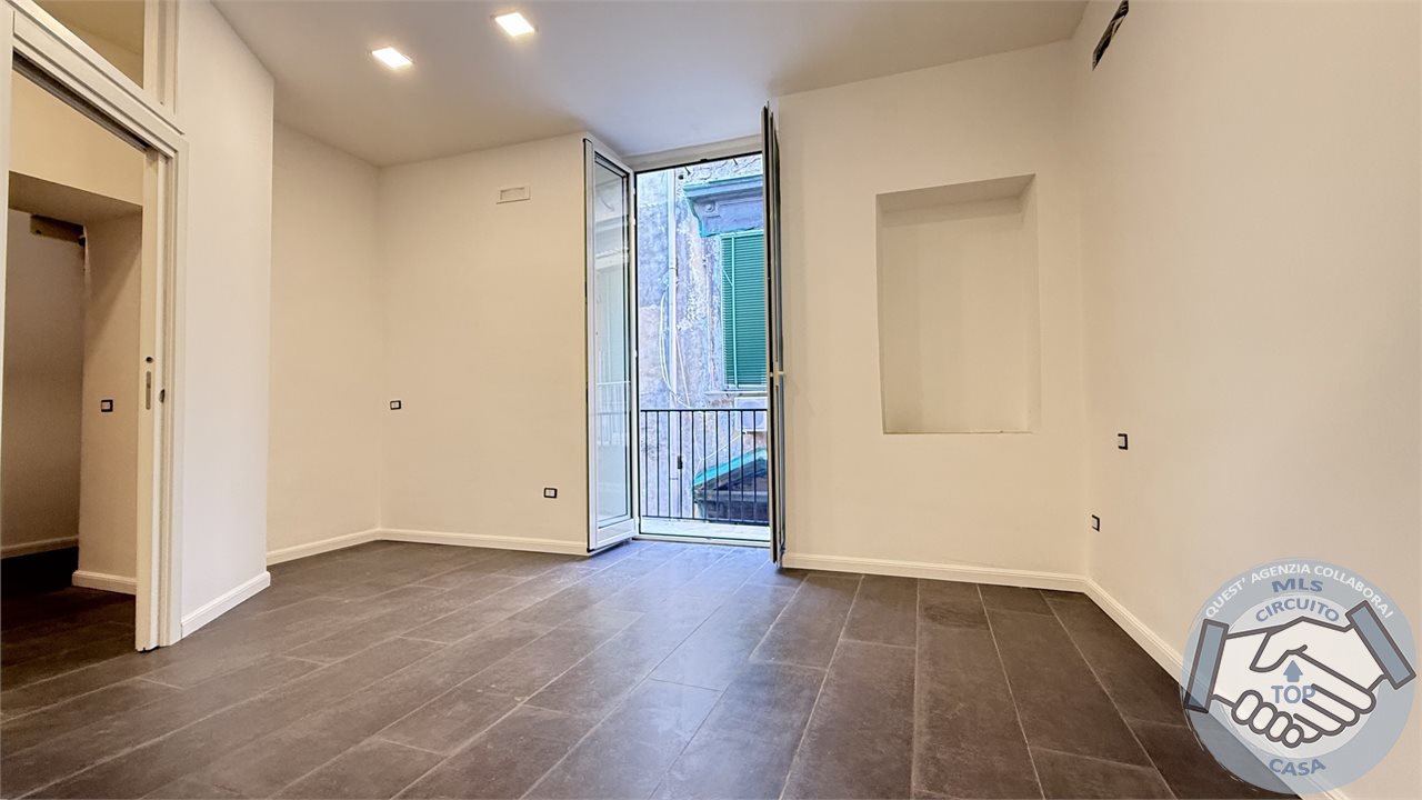 Bilocale in affitto, Napoli avvocata