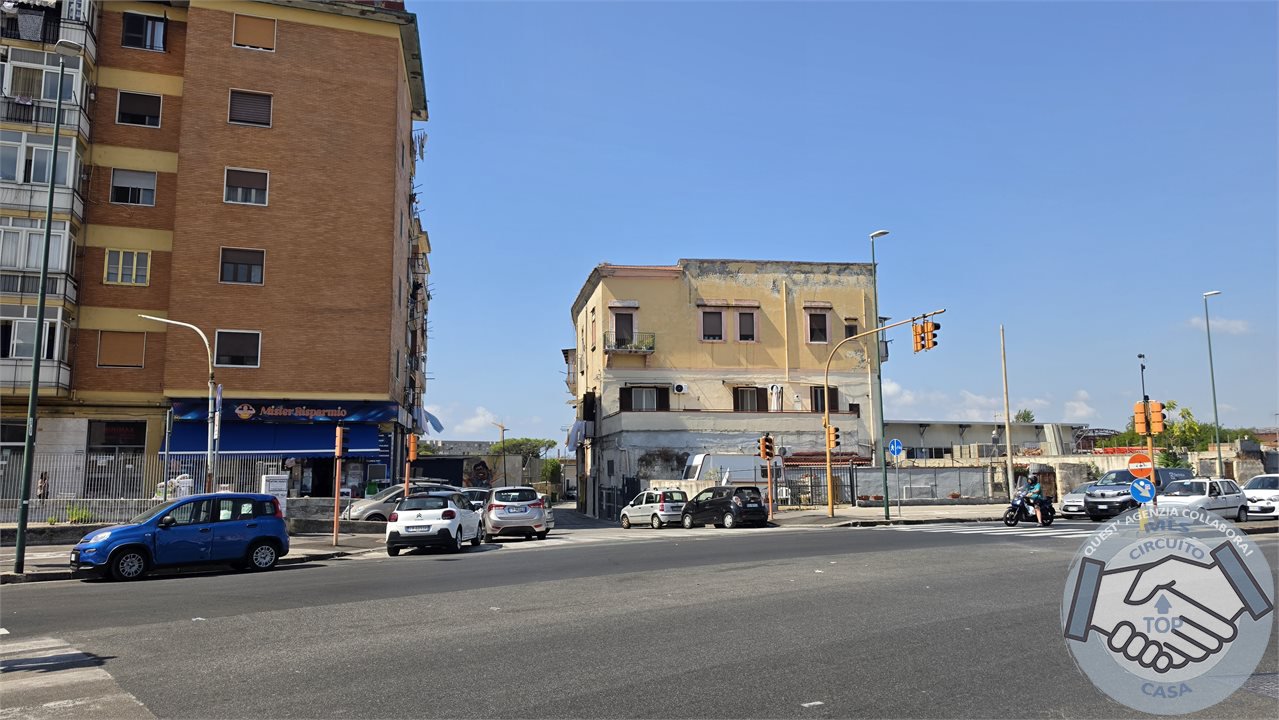 Monolocale in vendita, Napoli barra