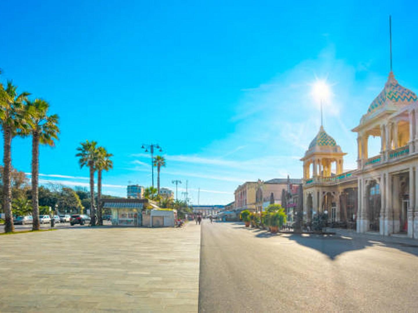 Casa indipendente da ristrutturare a Viareggio