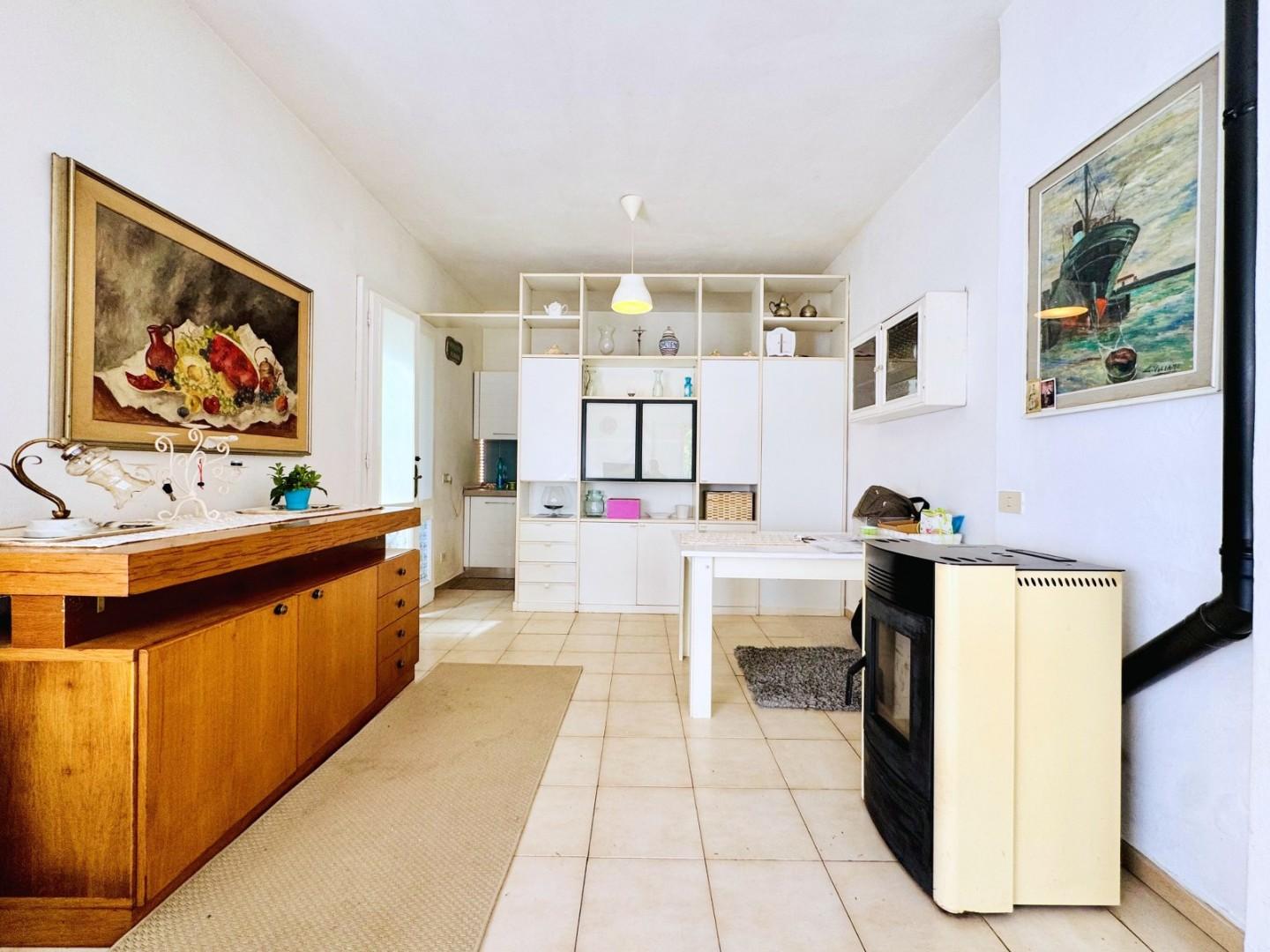 Casa indipendente arredata in affitto, Pietrasanta marina di