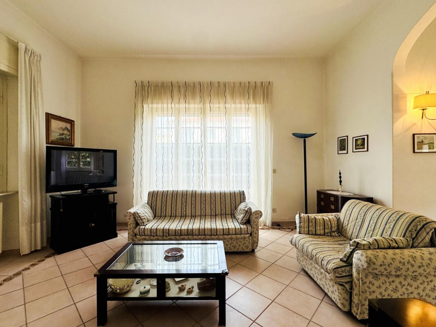 Casa indipendente con giardino, Camaiore lido di