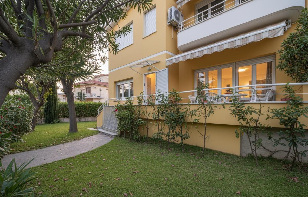 Casa indipendente con giardino, Camaiore lido di