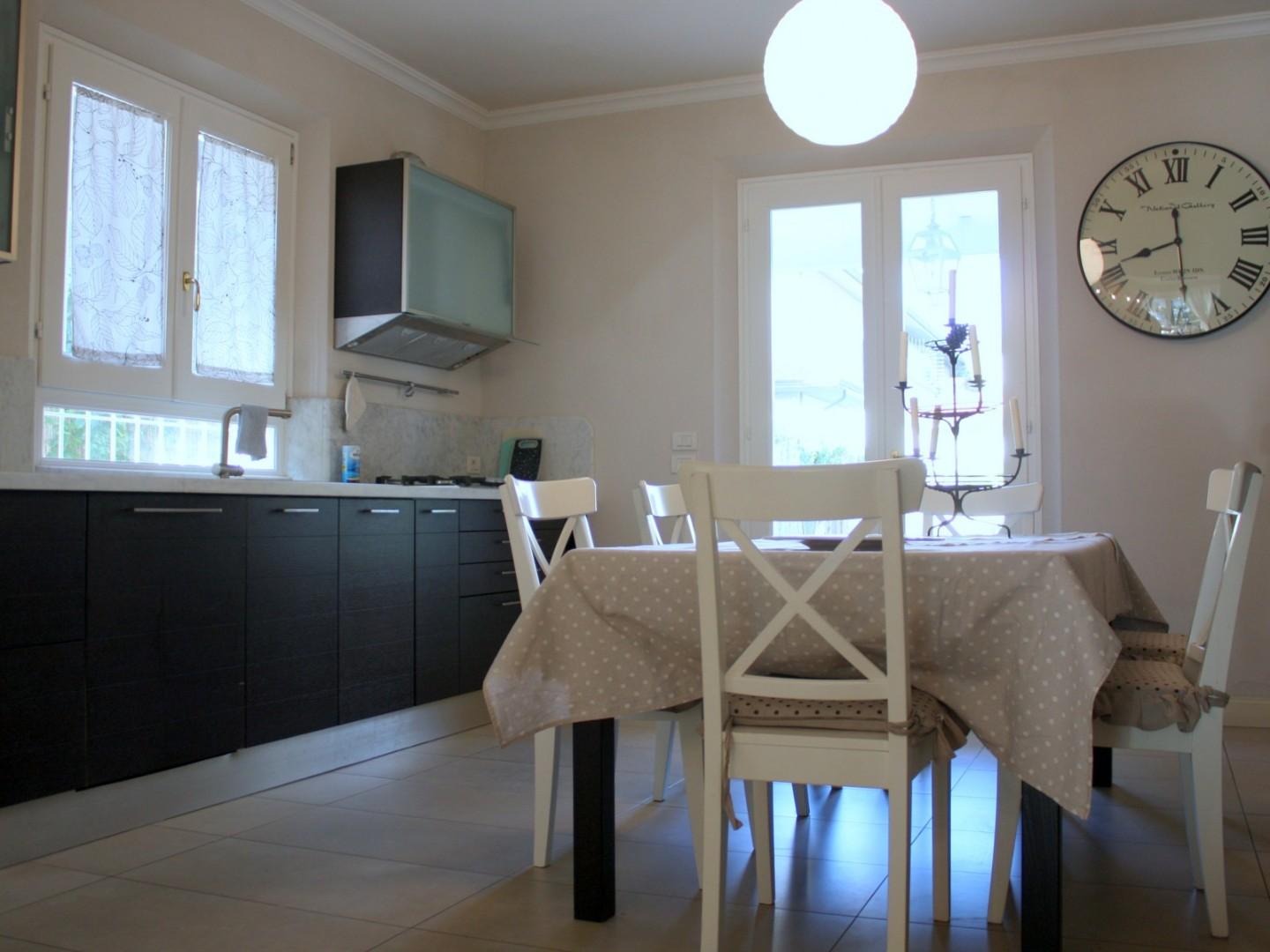 Villa arredata in affitto, Pietrasanta fiumetto