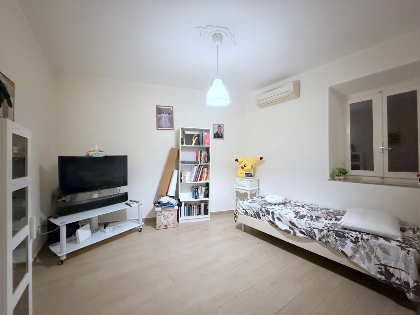 Appartamento ristrutturato, Camaiore greppolungo