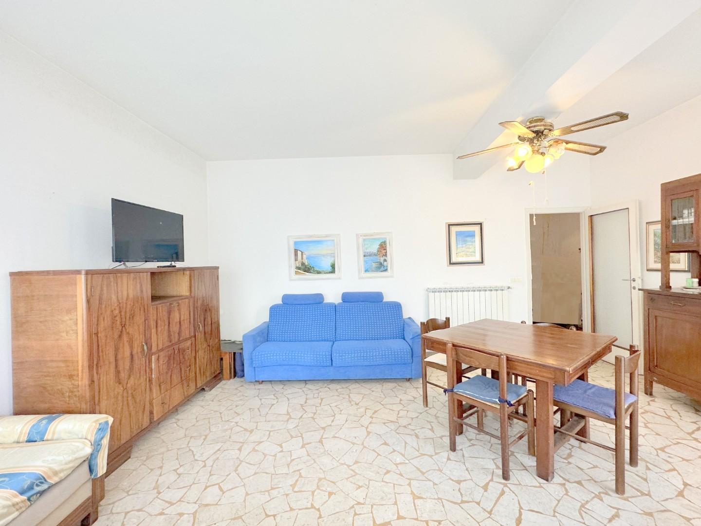 Appartamento arredato in affitto, Camaiore lido di