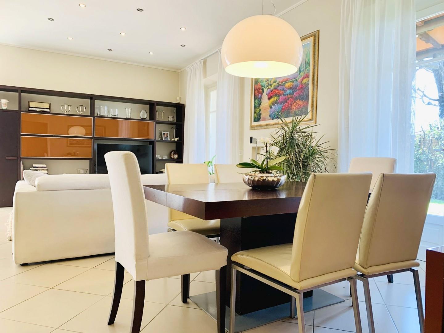 Villa arredata in affitto, Forte dei Marmi vittoria apuana