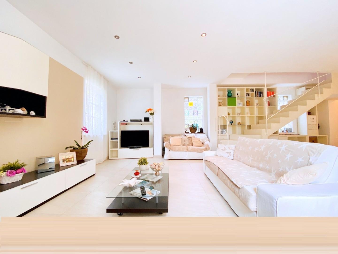 Villa arredata in affitto, Forte dei Marmi centro