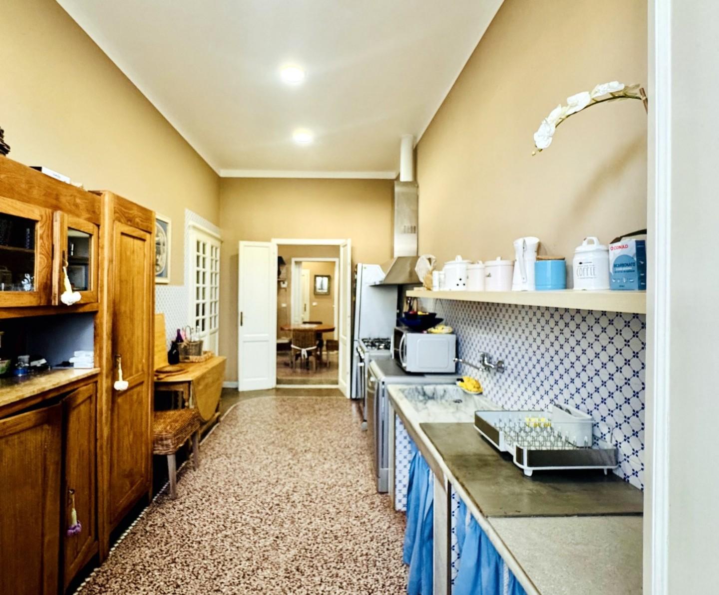 Villa arredata in affitto, Forte dei Marmi centro