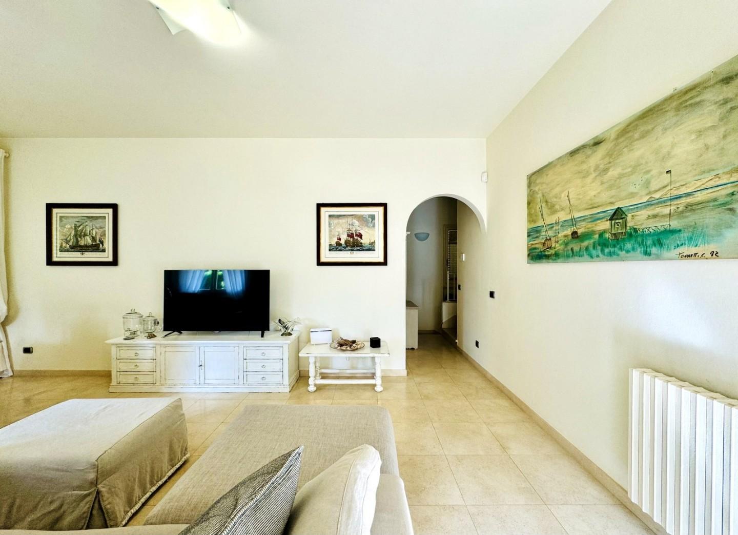 Villa arredata in affitto, Forte dei Marmi centro