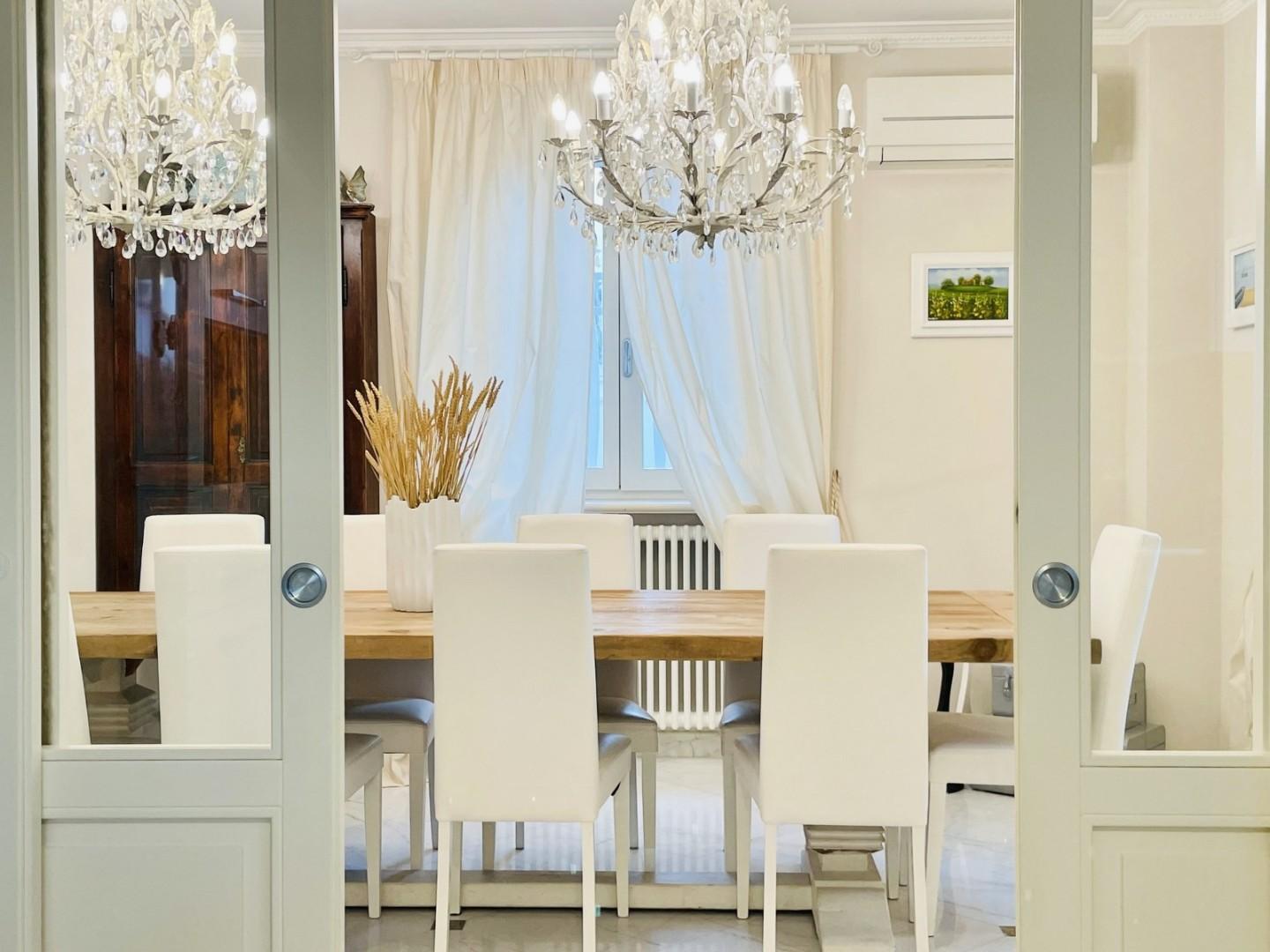 Villa arredata in affitto, Forte dei Marmi centro