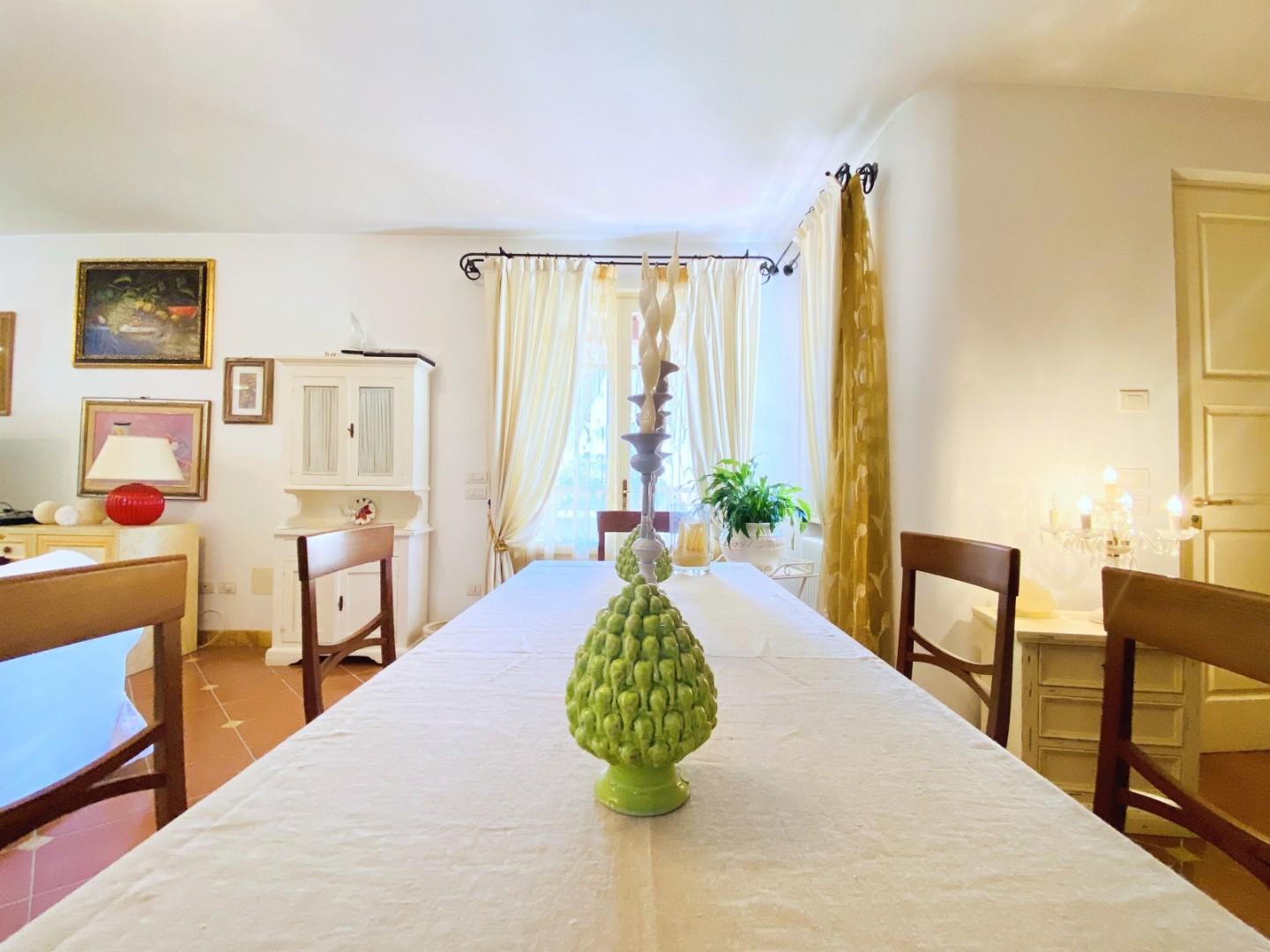 Casa indipendente arredata in affitto, Forte dei Marmi centro