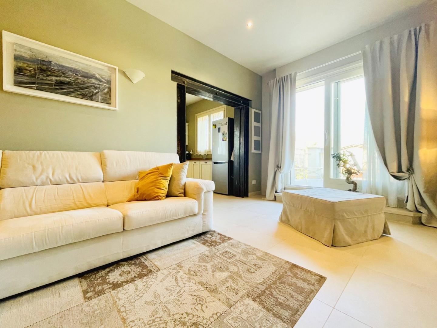 Attico arredato in affitto, Forte dei Marmi centro