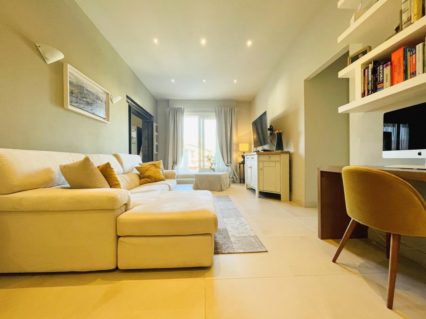 Attico arredato in affitto, Forte dei Marmi centro