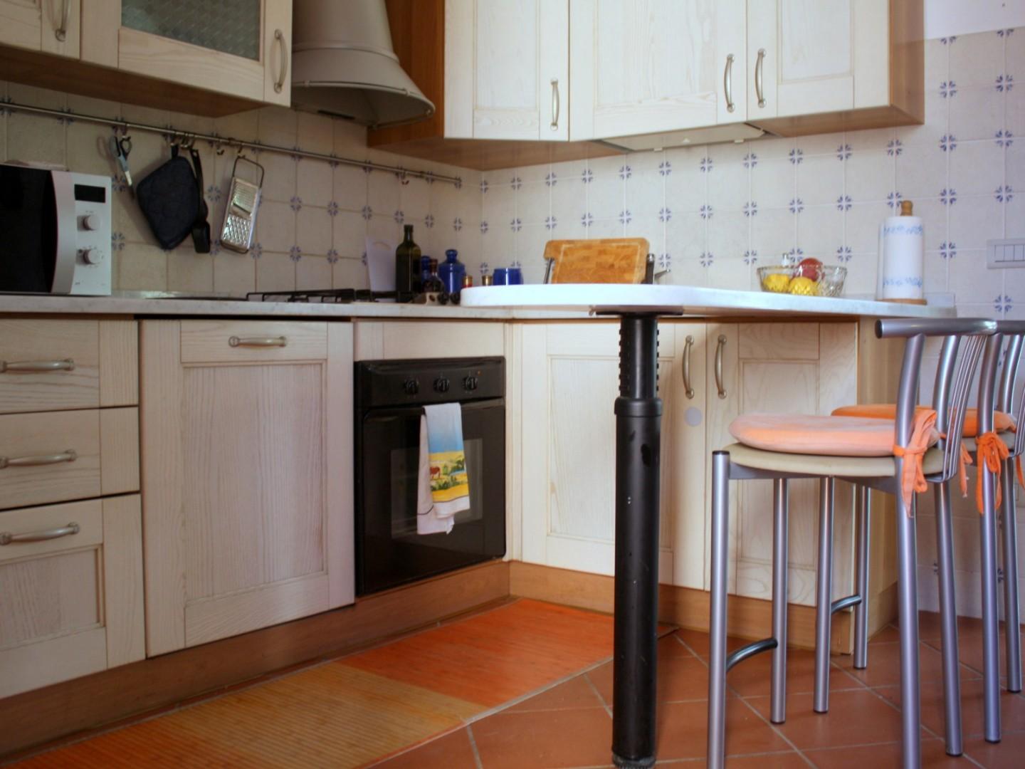 Quadrilocale arredato in affitto, Pietrasanta tonfano