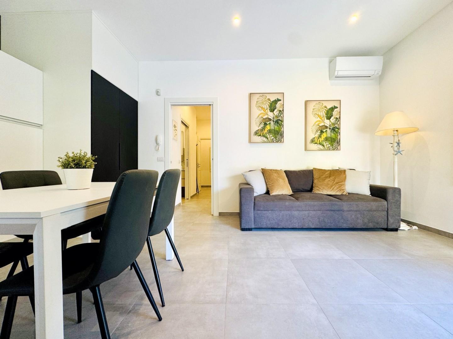 Trilocale arredato in affitto, Pietrasanta marina di