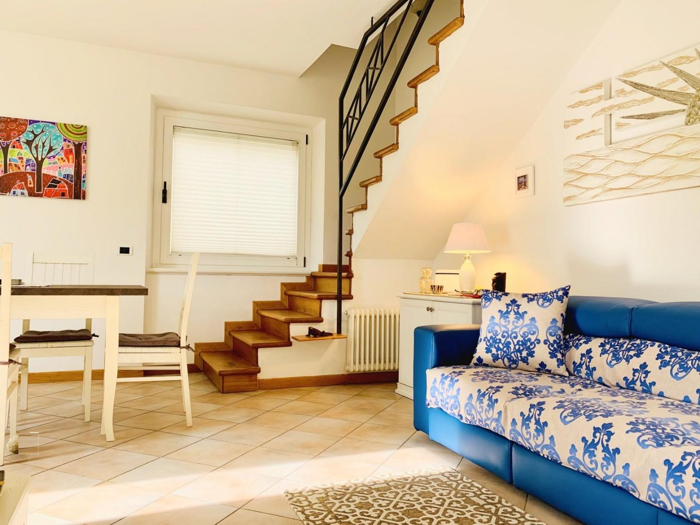 Quadrilocale arredato in affitto, Camaiore lido di