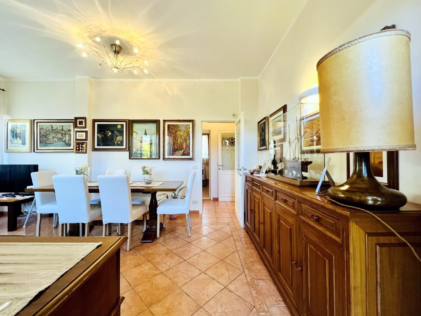 Villa arredata in affitto, Forte dei Marmi centro