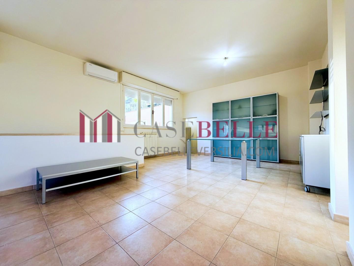 Appartamento con giardino, Camaiore lido di