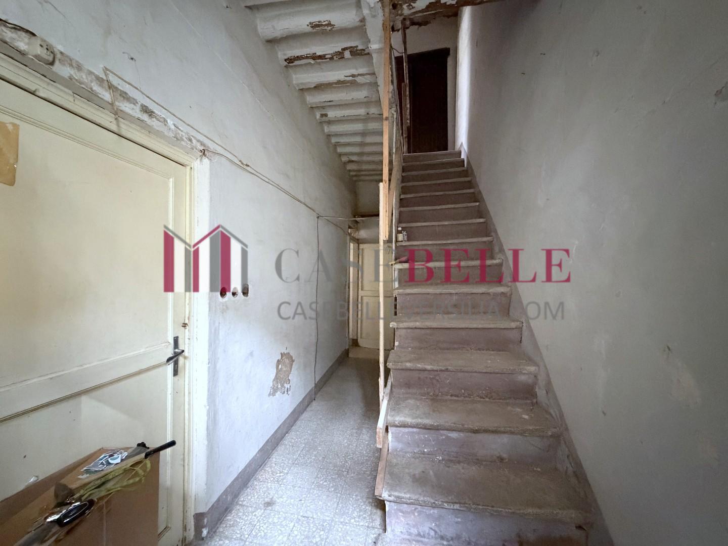 Casa indipendente da ristrutturare, Camaiore casoli