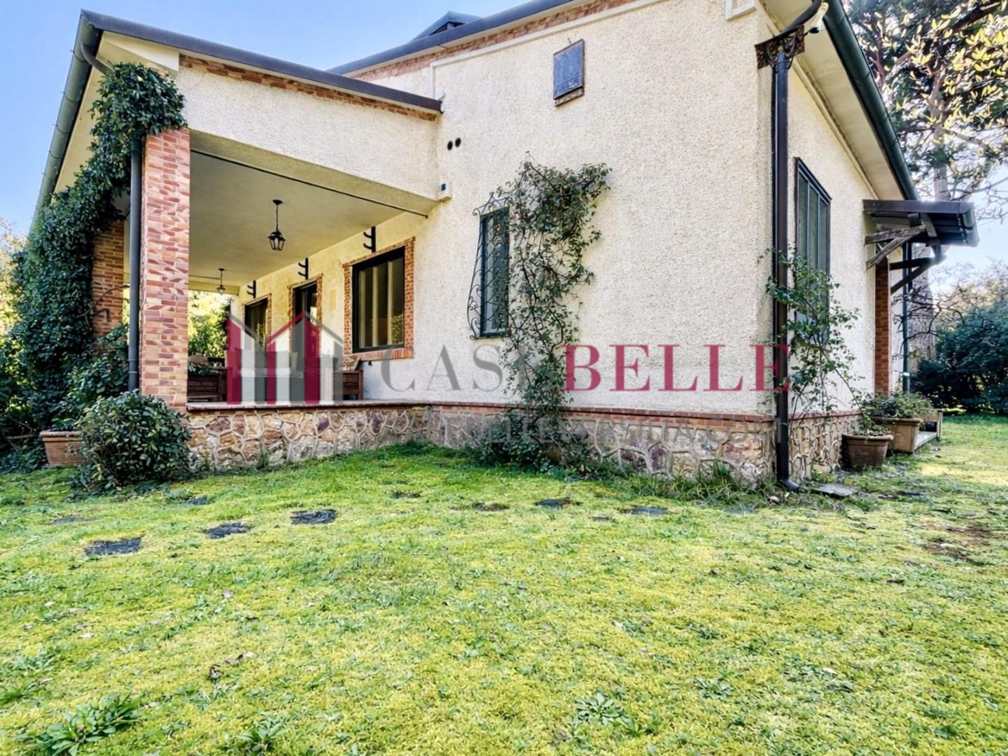 Casa indipendente arredata in affitto, Pietrasanta marina di