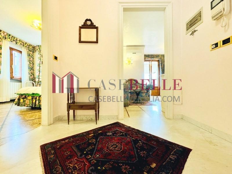 Trilocale arredato in affitto a Forte dei Marmi