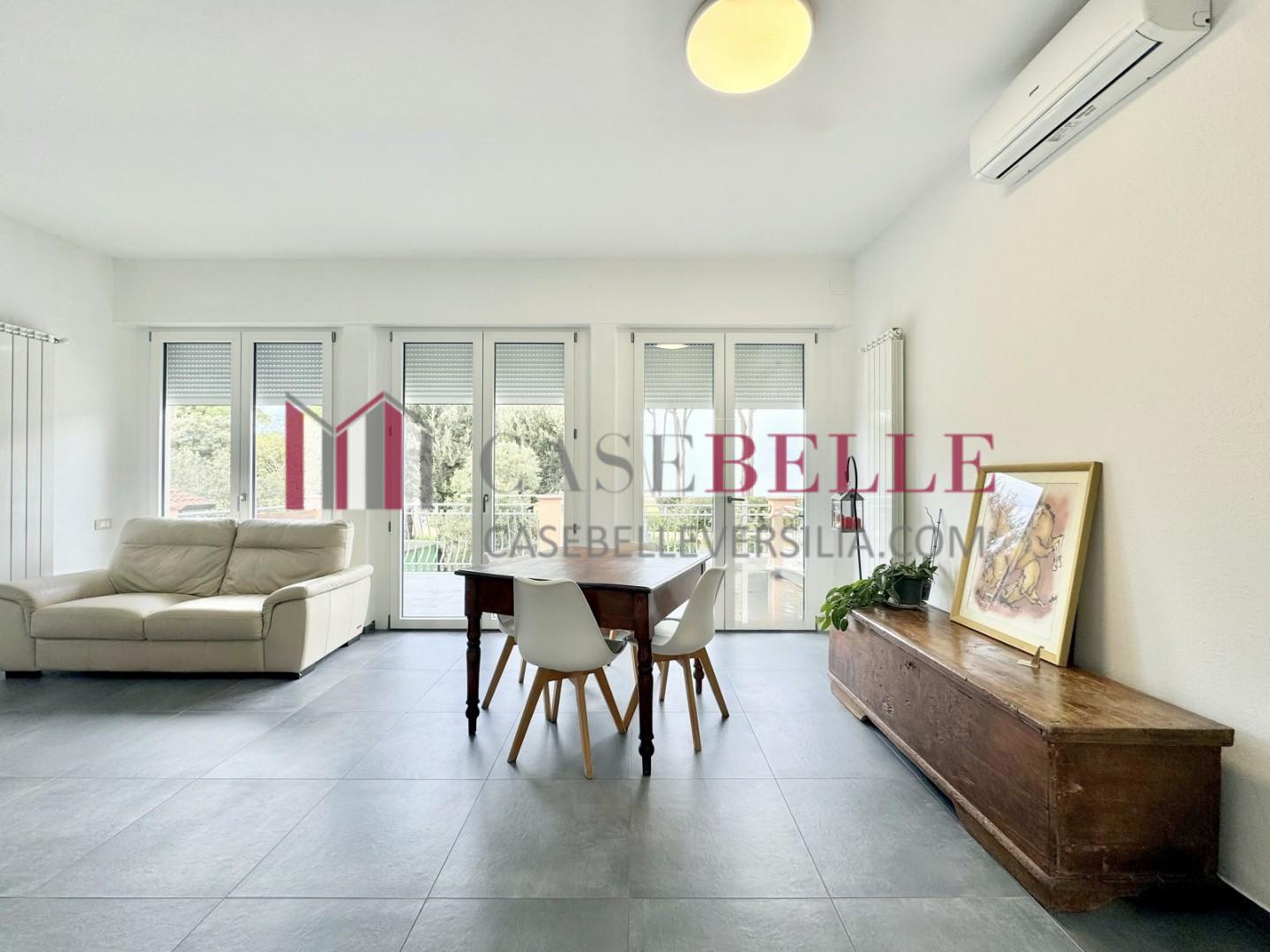 Villa Bifamiliare arredata in affitto, Forte dei Marmi vittoria apuana