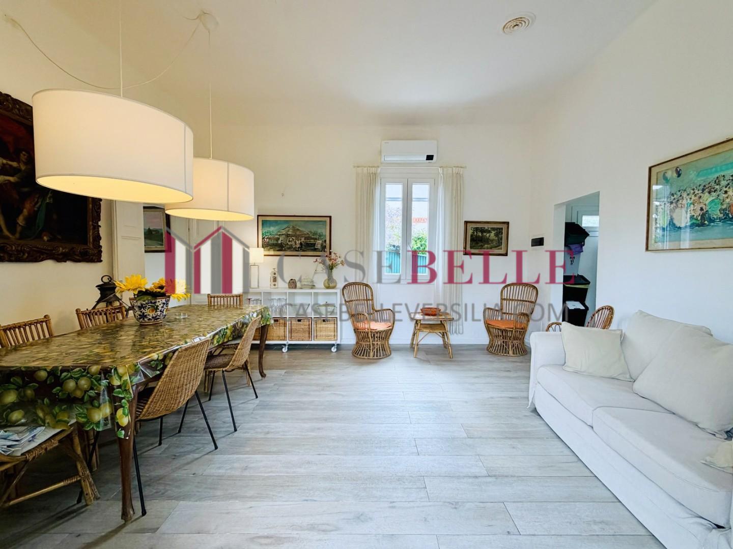 Casa indipendente arredata in affitto, Forte dei Marmi vittoria apuana