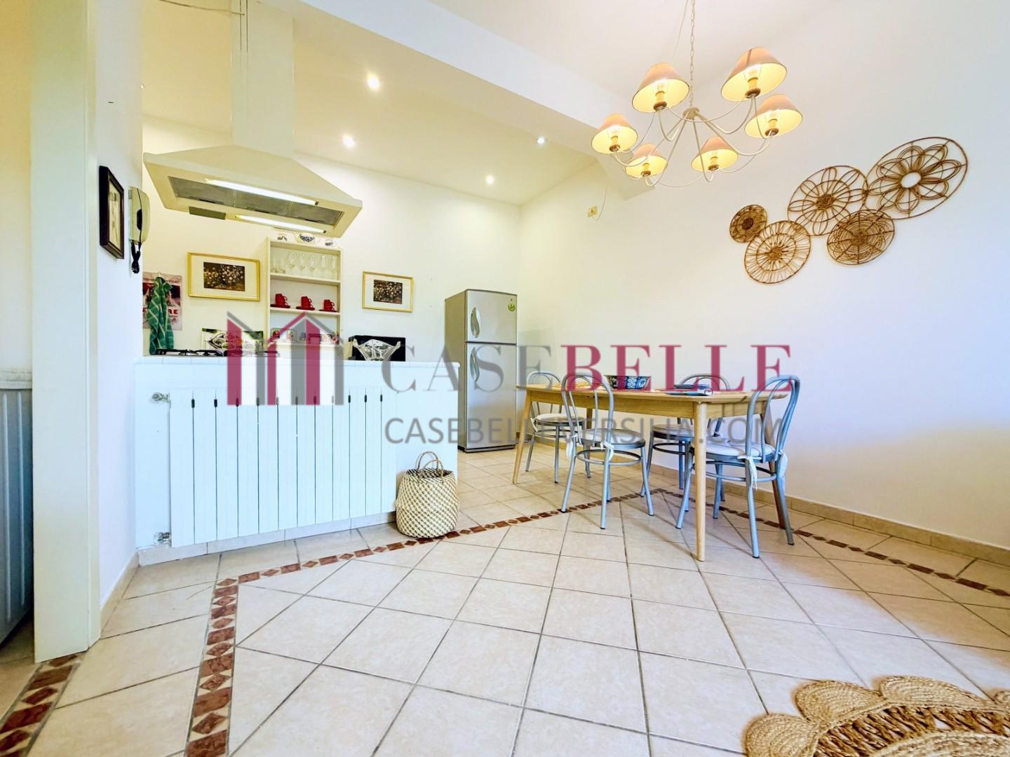 Quadrilocale arredato in affitto, Pietrasanta focette