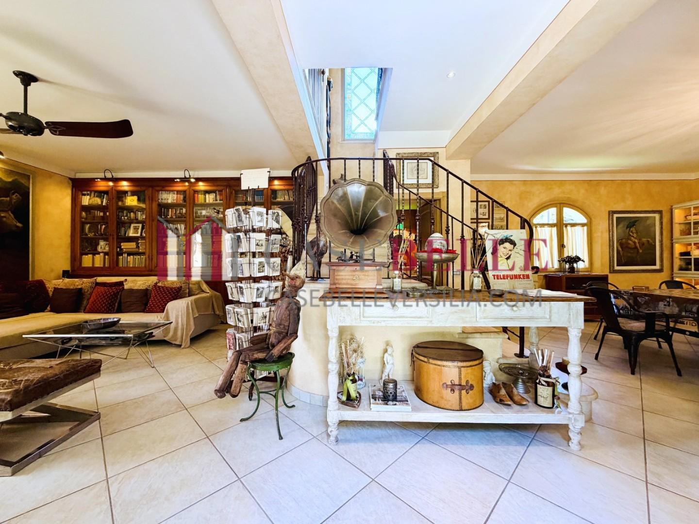 Villa arredata in affitto, Pietrasanta fiumetto