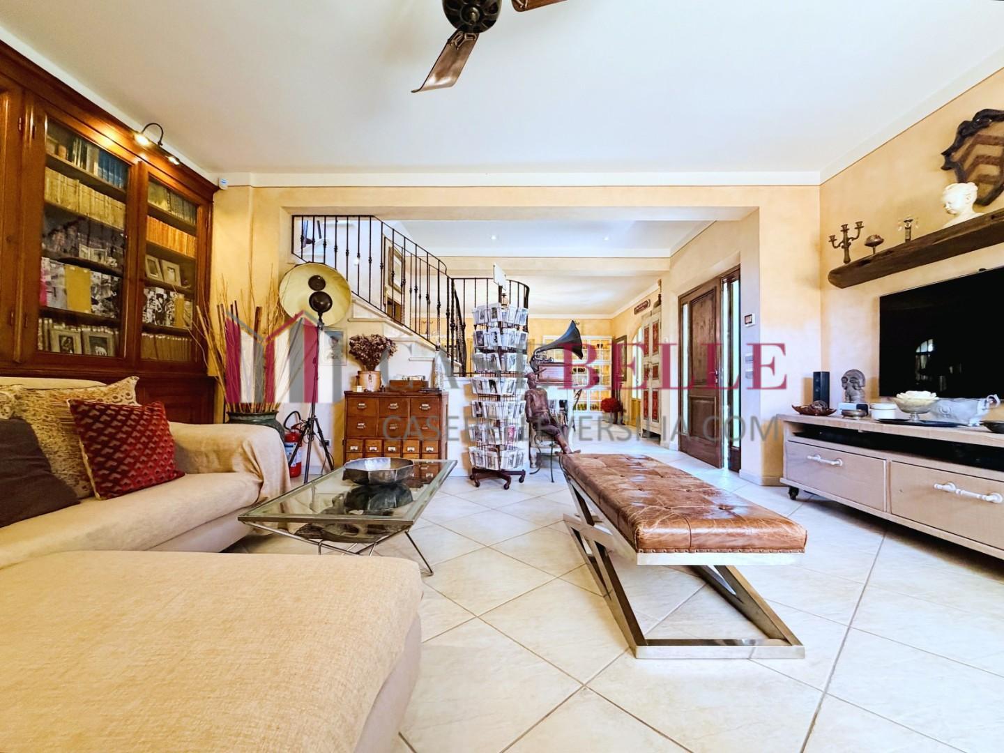 Villa arredata in affitto, Pietrasanta fiumetto