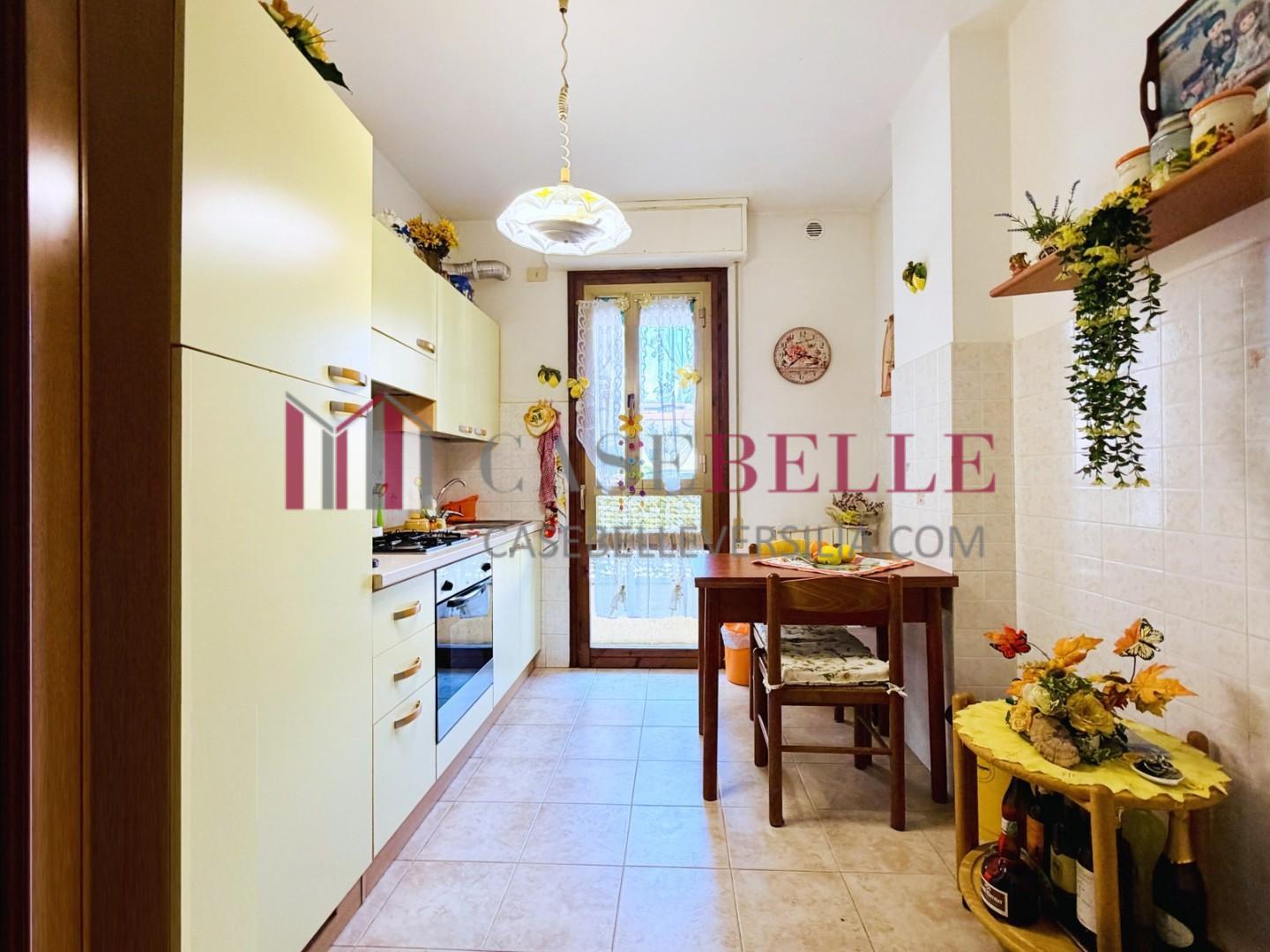 Quadrilocale con giardino, Viareggio ex campo di aviazione