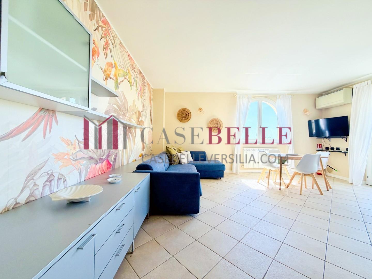 Trilocale con terrazzo, Pietrasanta tonfano