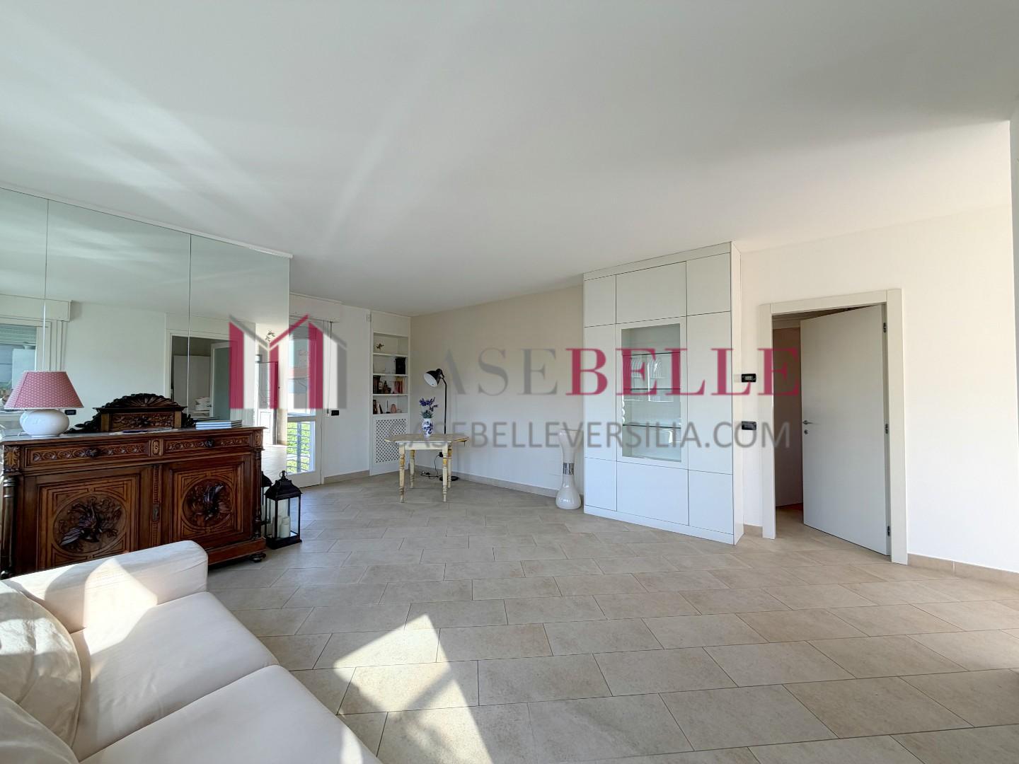 Quadrilocale con giardino, Camaiore lido di