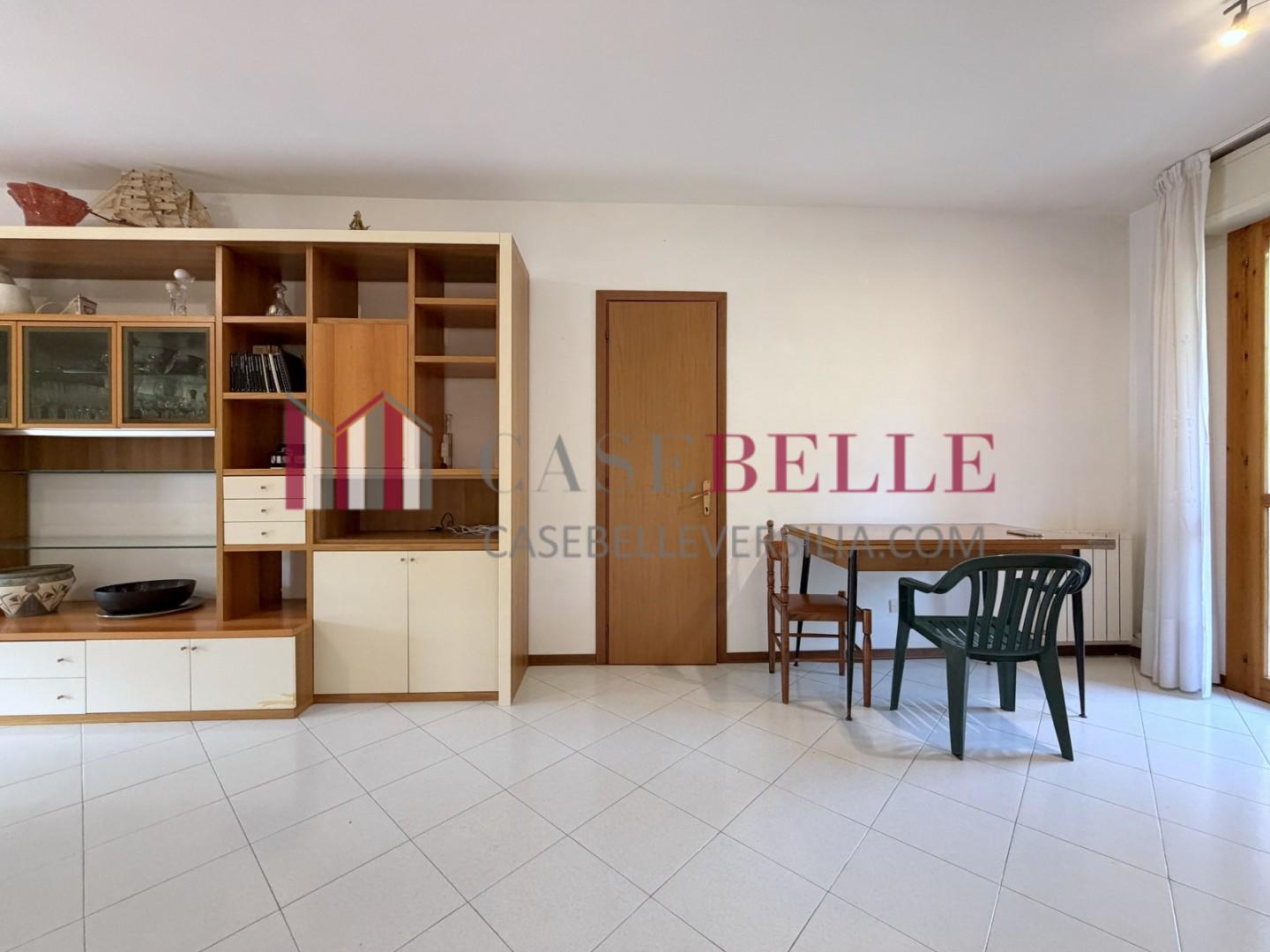 Villa con giardino, Massarosa pian di conca