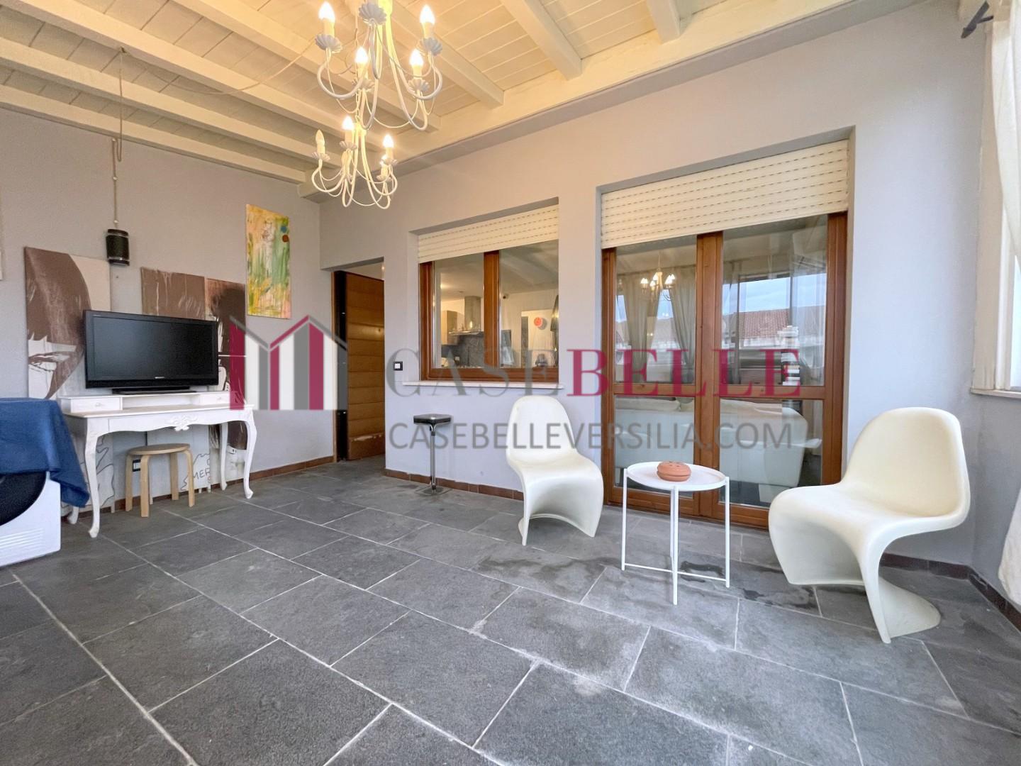 Quadrilocale con giardino, Camaiore lido di