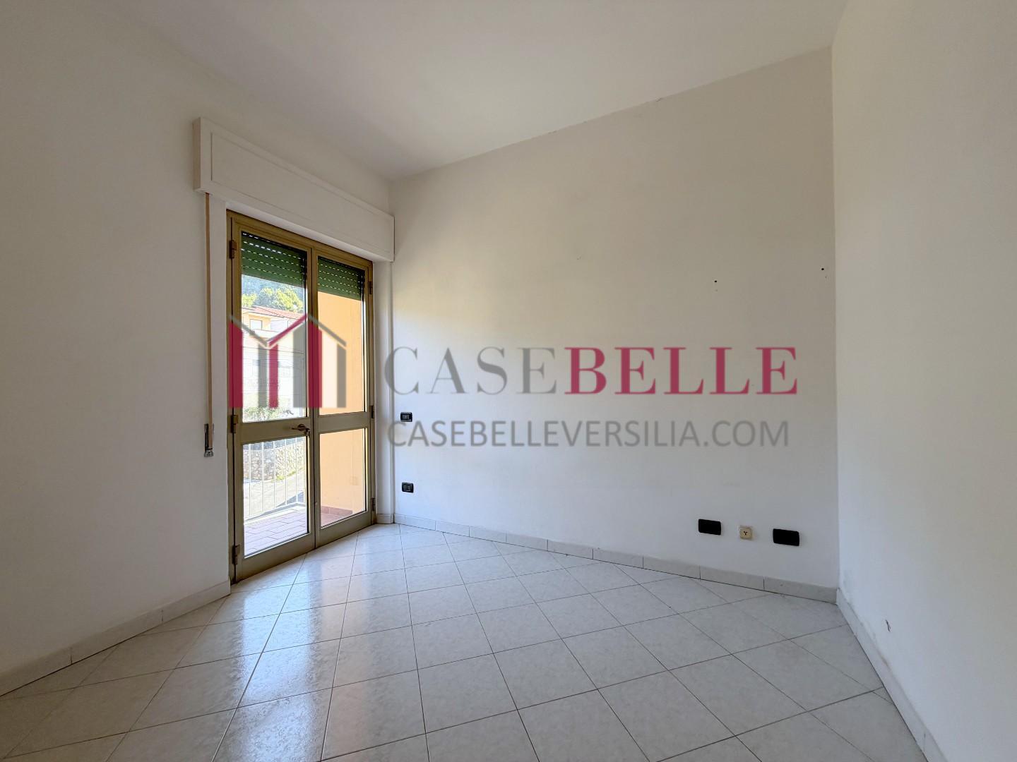 Appartamento con giardino, Massarosa casesi