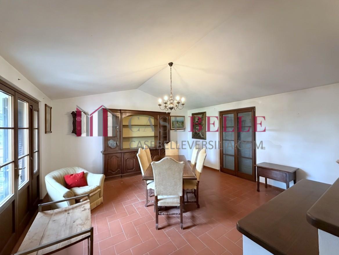 Villa Trifamiliari con giardino, Camaiore lido di