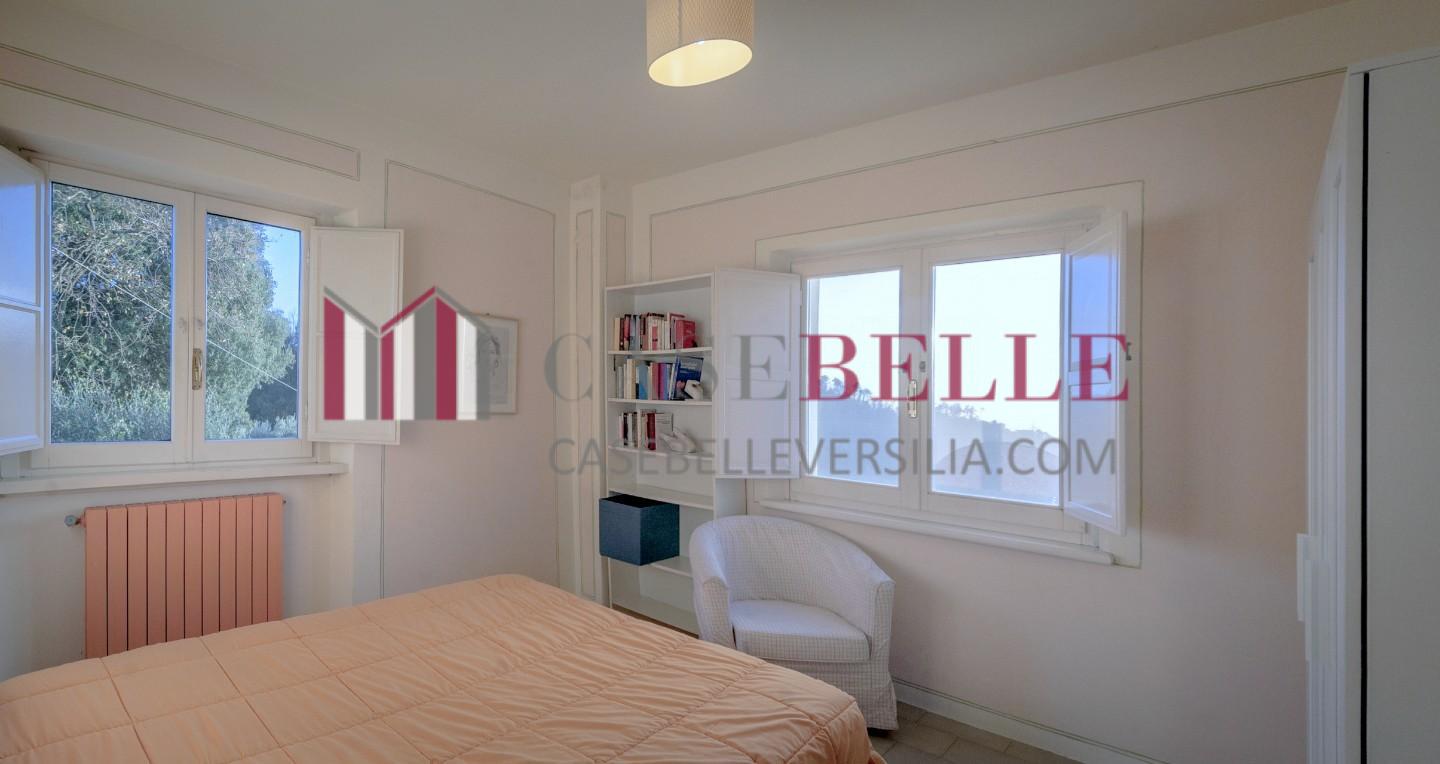 Villa Bifamiliare con giardino, Camaiore montemagno