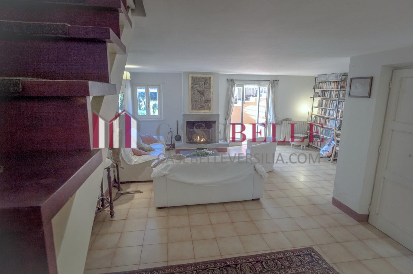 Villa Bifamiliare con giardino, Camaiore montemagno