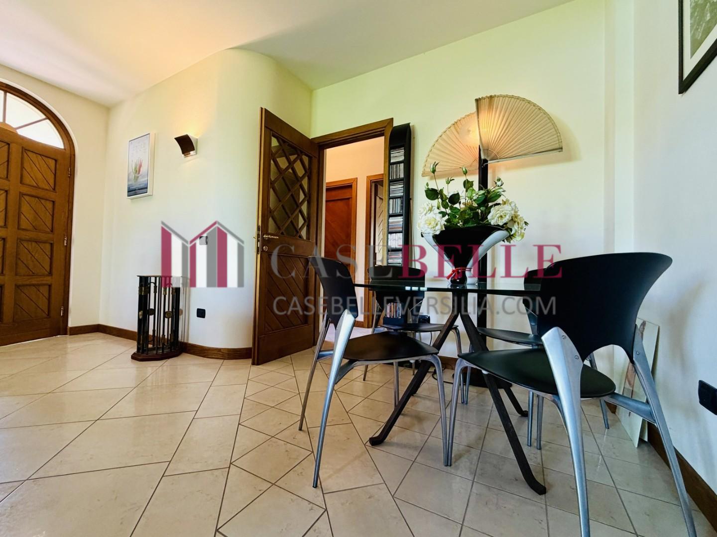 Casa indipendente arredata in affitto, Camaiore lido di