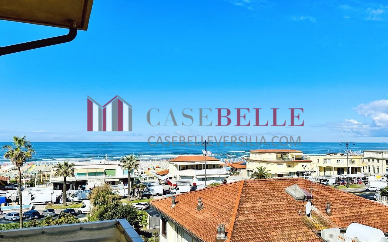 Attico arredato in affitto, Viareggio passeggiata