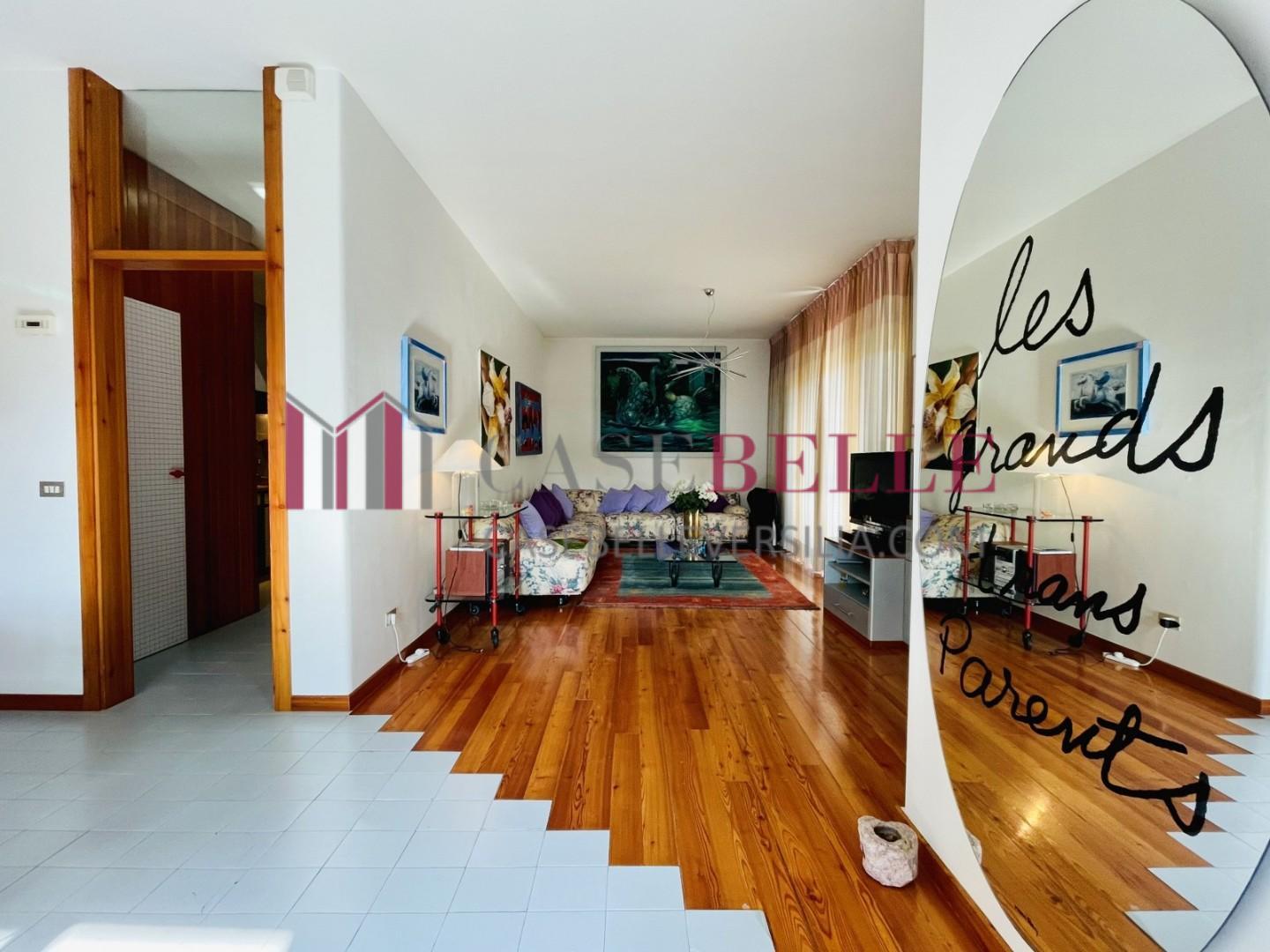 Villa Bifamiliare arredata in affitto, Pietrasanta marina di