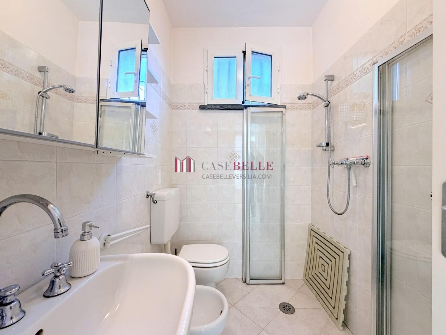 Casa indipendente in affitto, Pietrasanta tonfano