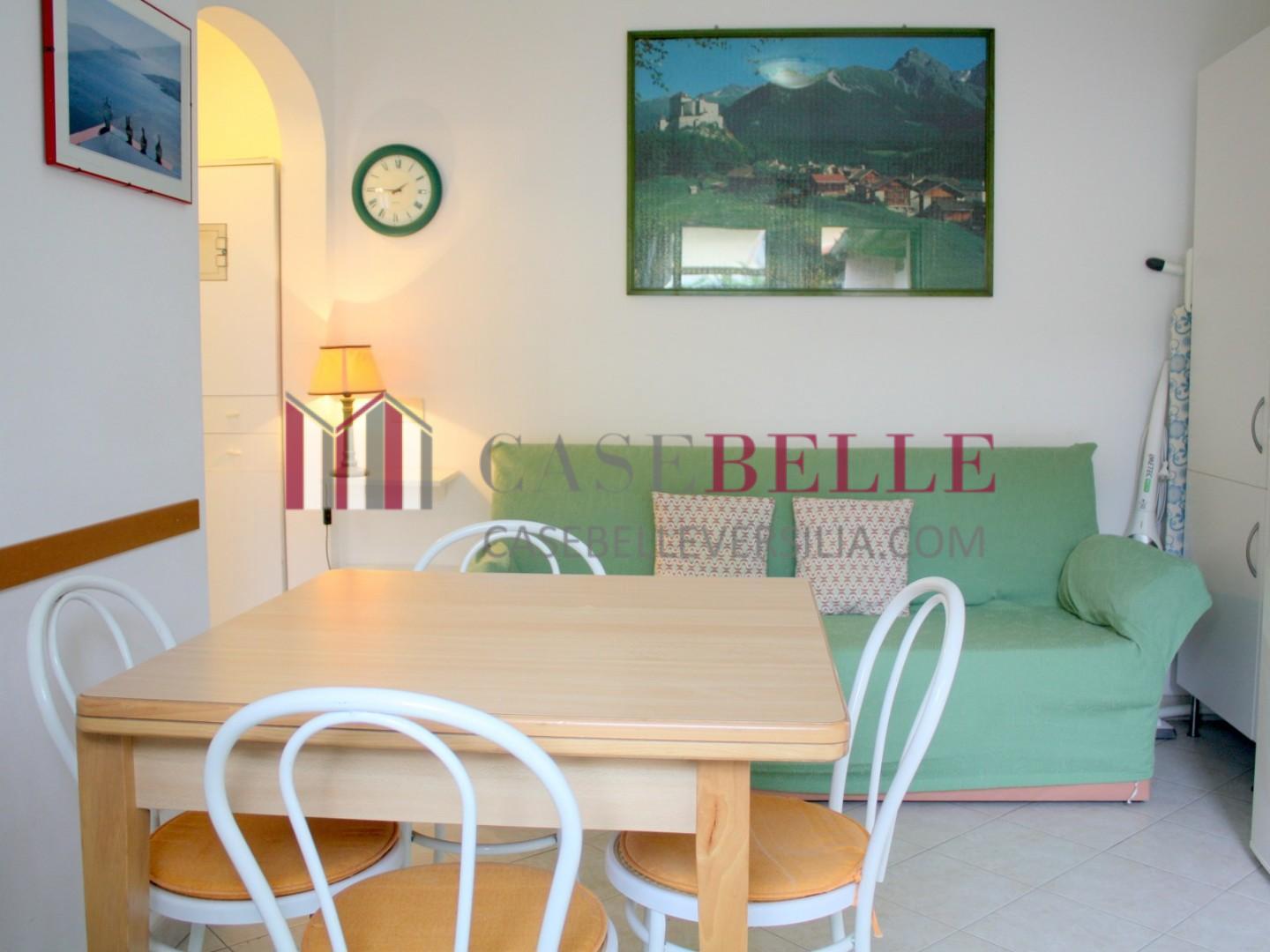 Bilocale arredato in affitto, Pietrasanta tonfano