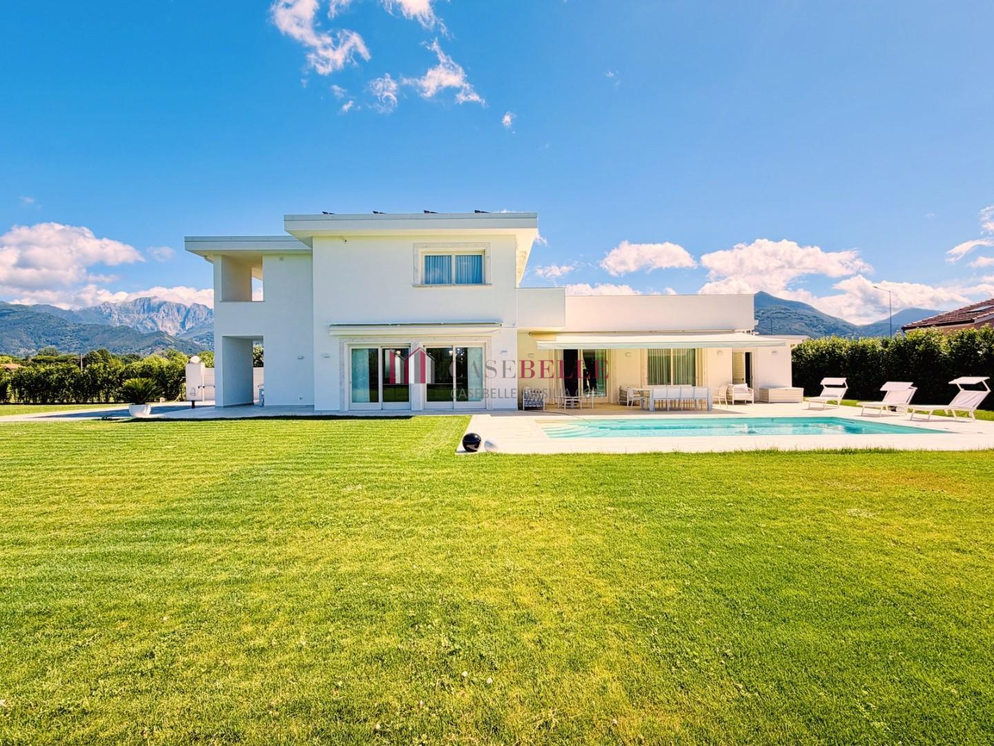 Villa arredata in affitto, Pietrasanta marina di