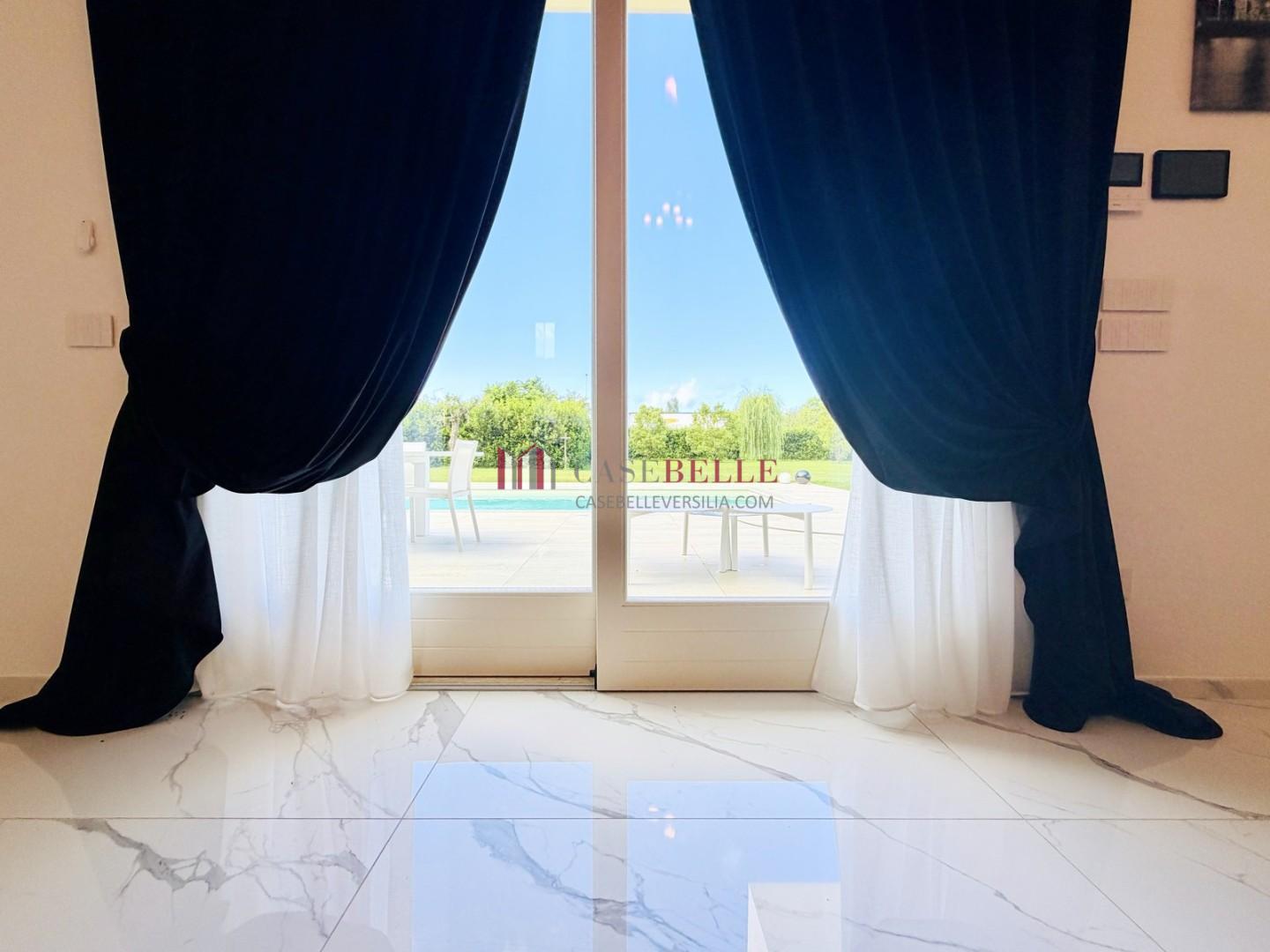 Villa arredata in affitto, Pietrasanta marina di