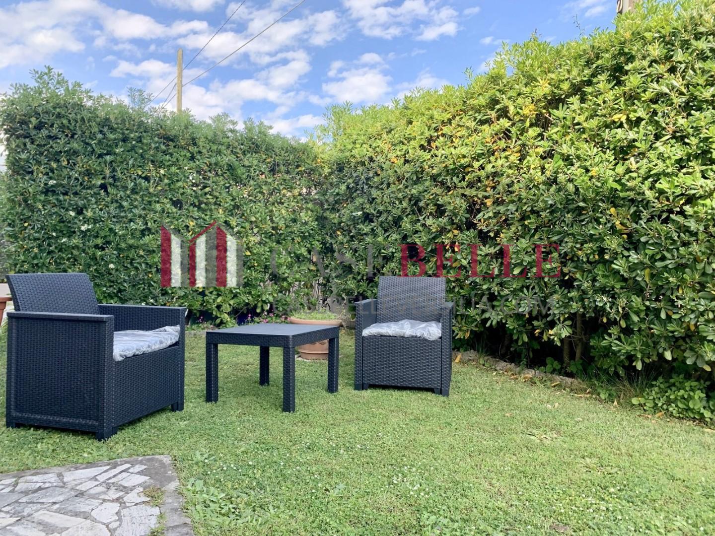 Villa Bifamiliare arredata in affitto, Pietrasanta tonfano