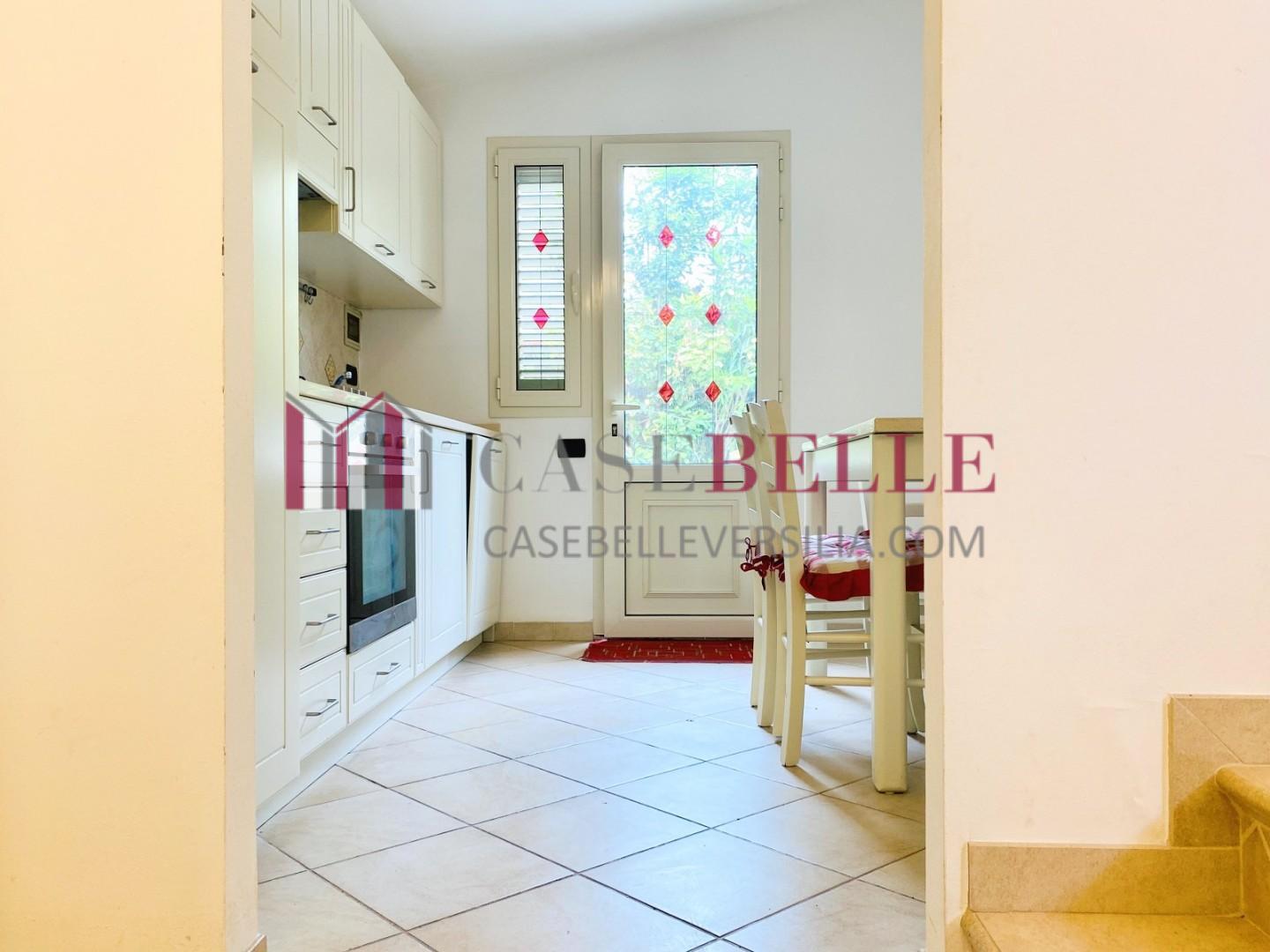 Villa Bifamiliare arredata in affitto, Pietrasanta marina di