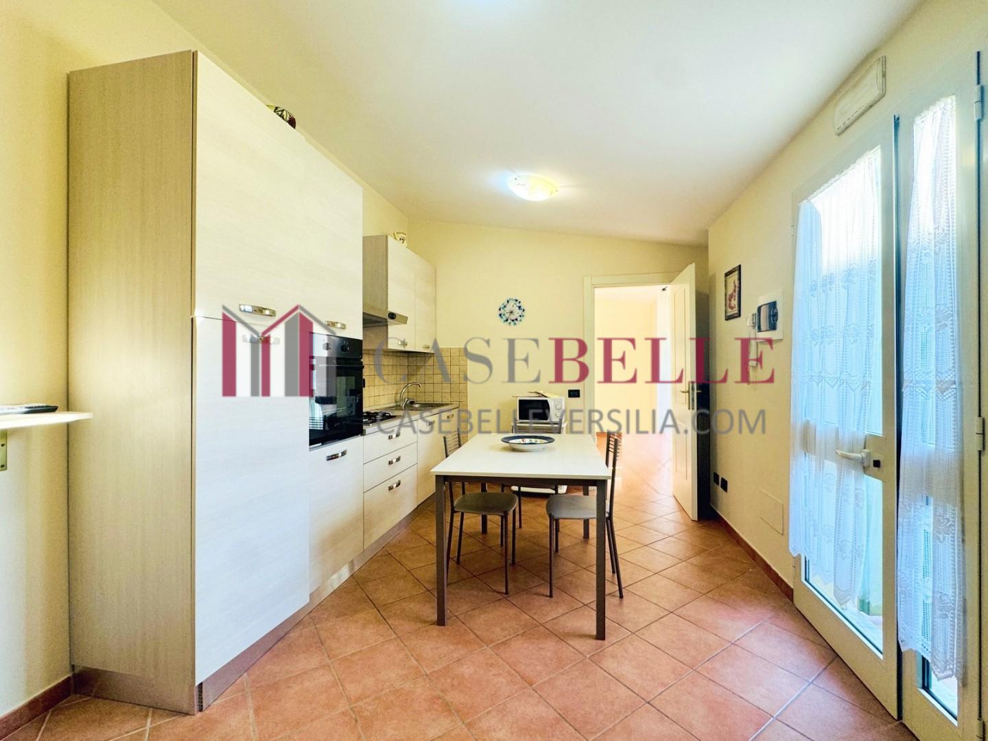 Casa indipendente arredata in affitto, Pietrasanta tonfano